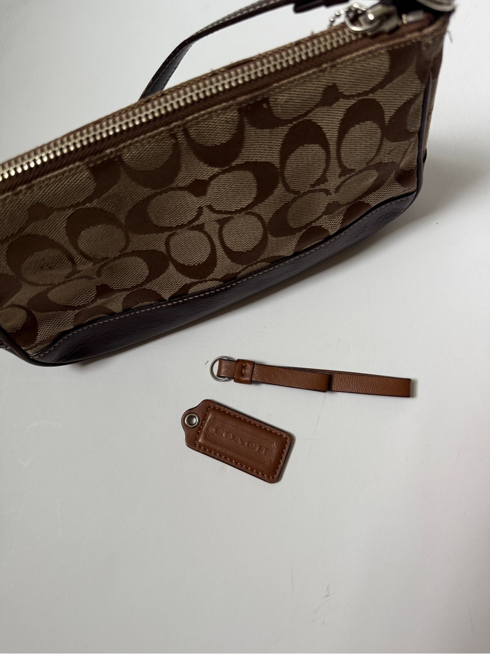 Vintage Coach Hampton Signature Demi Shoulder Bag #6094 - Picture 7 of 7